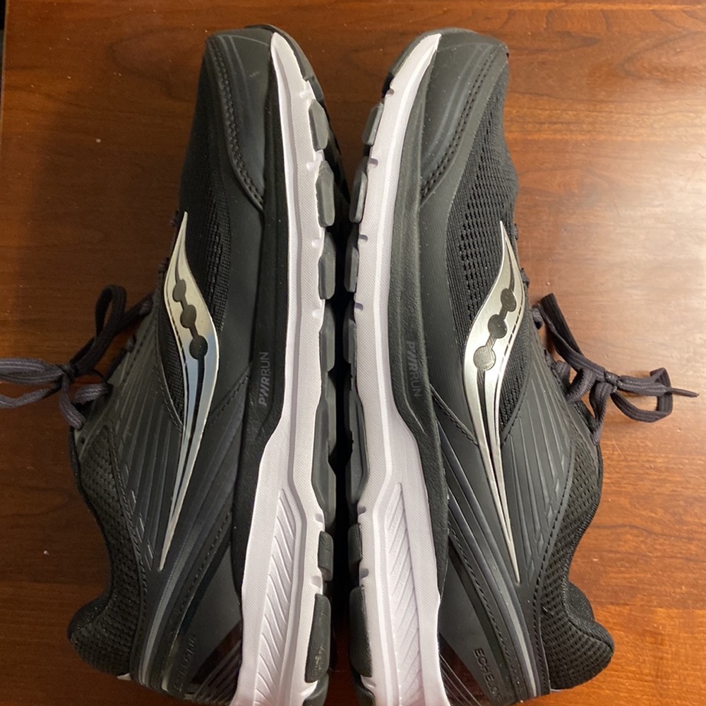Saucony men’s size 11 Athletic shoe